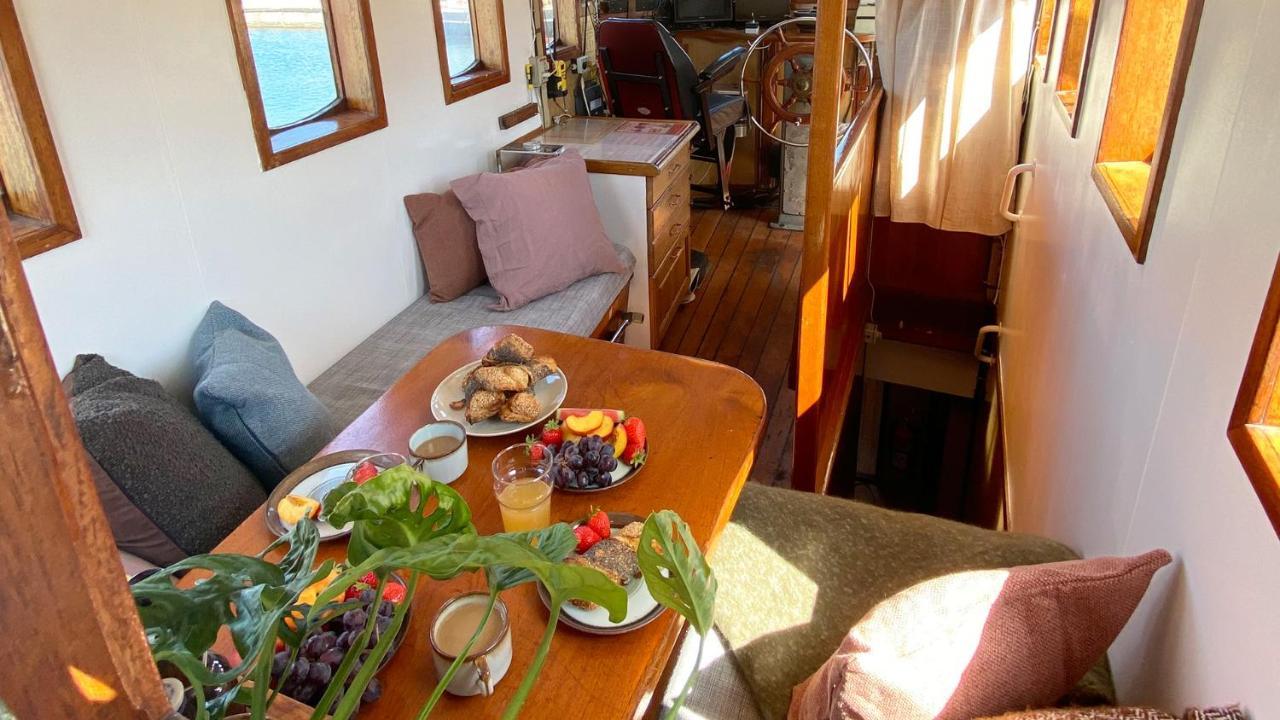 Varra Water - Unique Boat Accomodation - Bornholm Nexo ภายนอก รูปภาพ