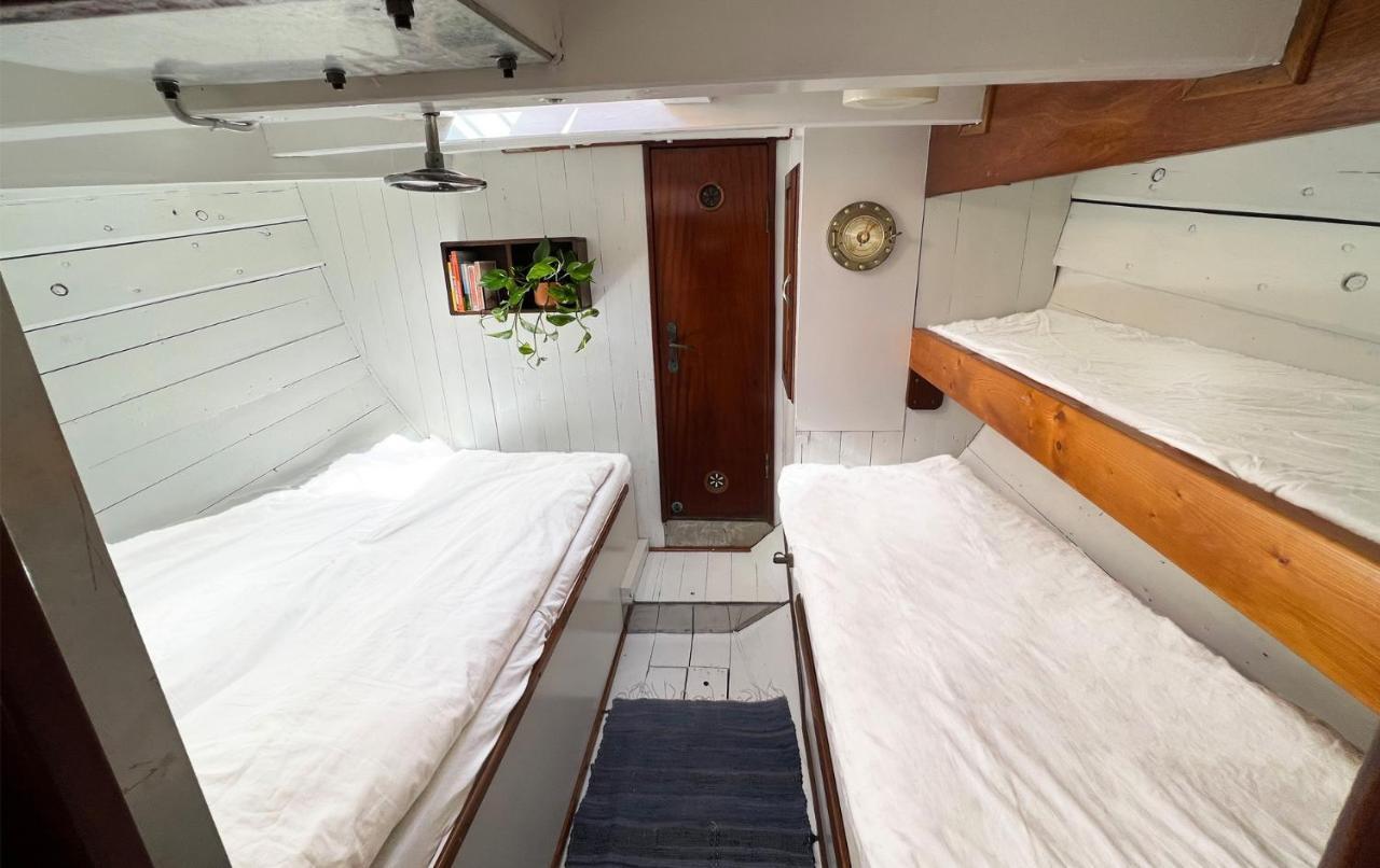 Varra Water - Unique Boat Accomodation - Bornholm Nexo ภายนอก รูปภาพ