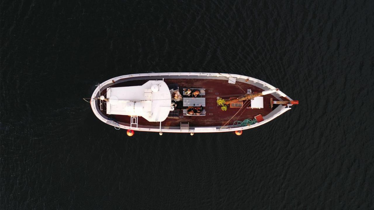 Varra Water - Unique Boat Accomodation - Bornholm Nexo ภายนอก รูปภาพ
